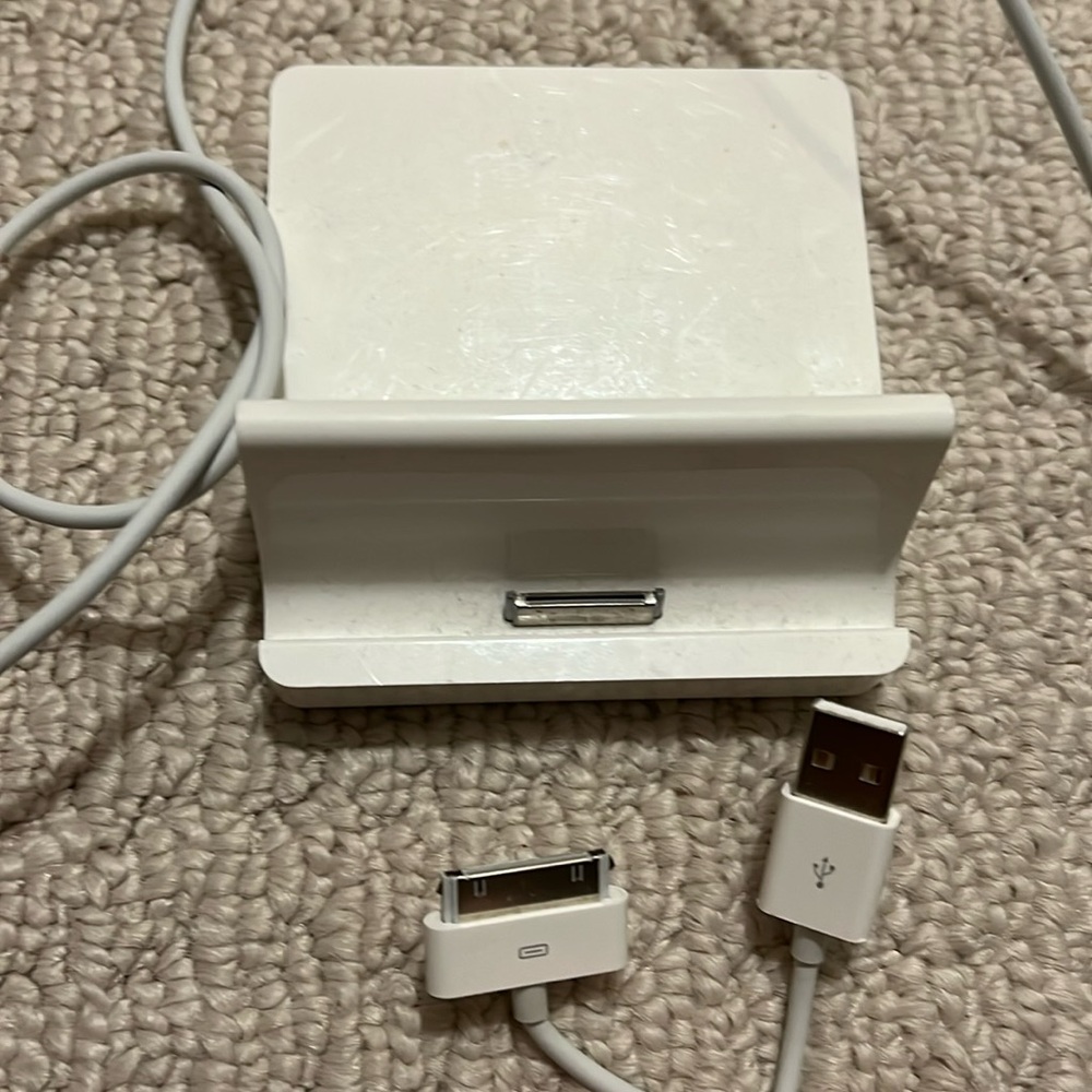 White Charging Dock for Tablets